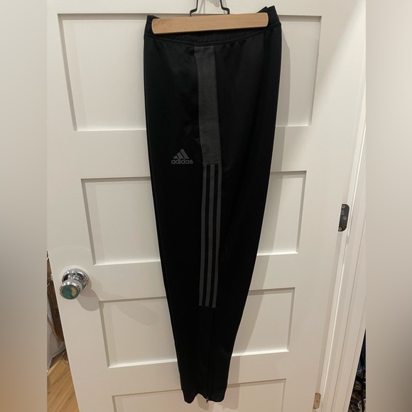 Brand new with tags. Men’s “soccer pants” - Picture 3 of 3